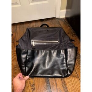 BÉIS The Diaper Backpack in black vegan leather and nylon